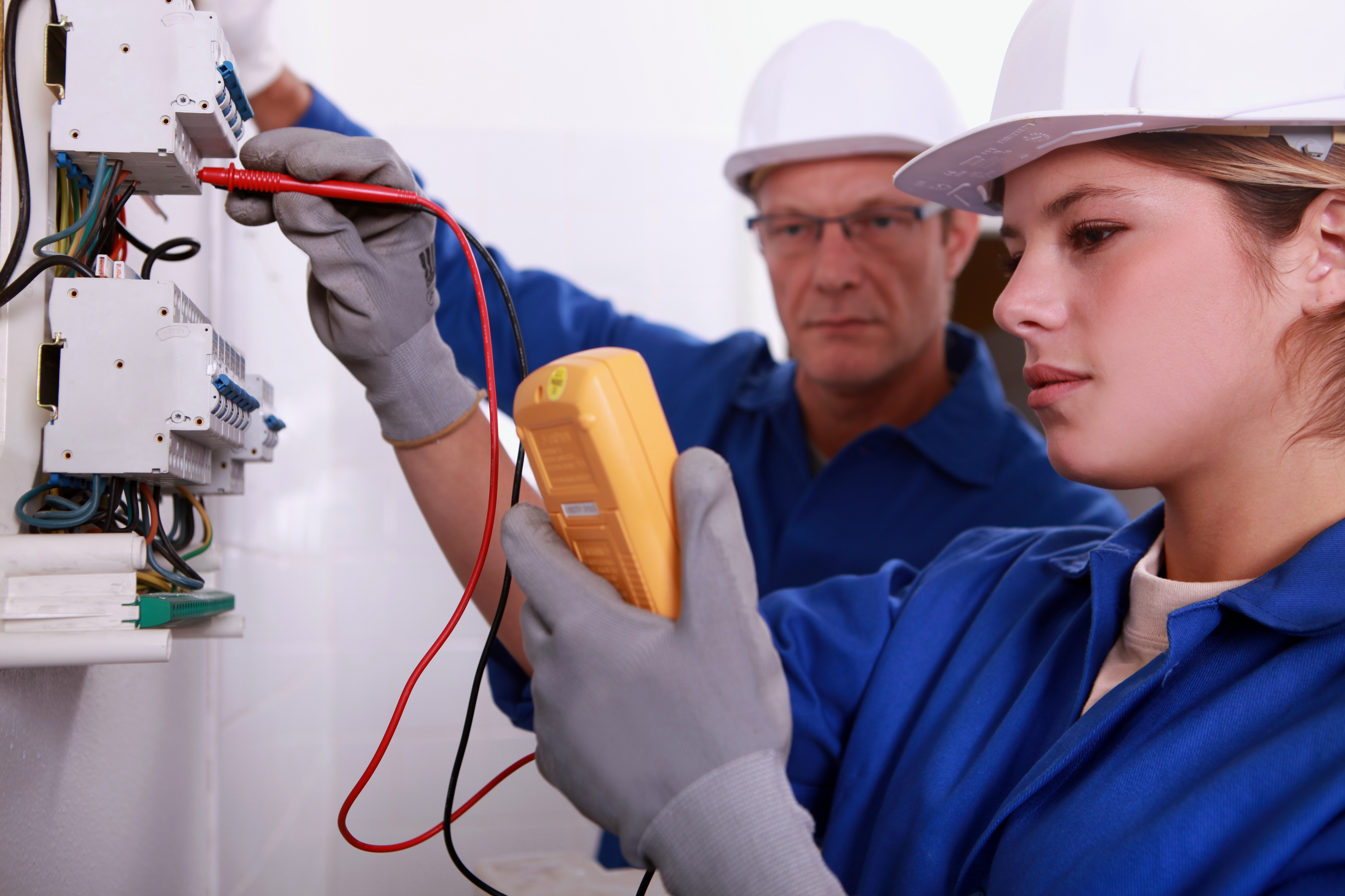 electrician half moon bay